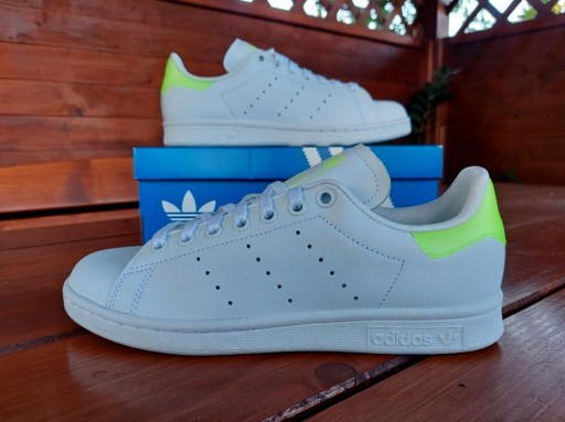 Zdjęcie oferty: Adidas trampki Stan Smith W r. 38