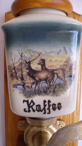 Zdjęcie oferty: Młynek do kawy na ścianę z jeleniami