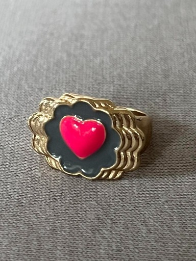 Zdjęcie oferty: Pierścionek złoty gold różowe serce pink vintage