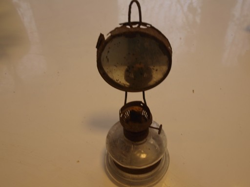 Zdjęcie oferty: Stara lampa naftowa