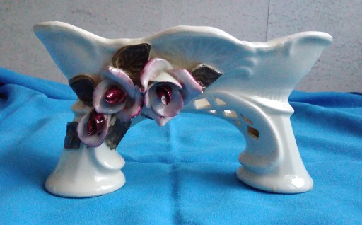 Zdjęcie oferty: świecznik ceramiczny ozdobny PRL kwiaty podwójny