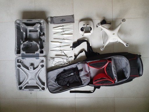 Zdjęcie oferty: Dron DJI Phantom 4 Advanced zestaw plecak