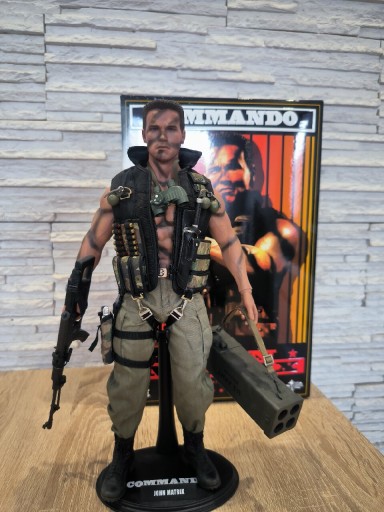 Zdjęcie oferty: Figurka Commando 1/6 Hot toys 