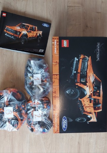 Zdjęcie oferty: Lego Technik Ford używane 