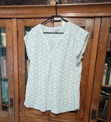 Zdjęcie oferty: Biała bluzka w koty