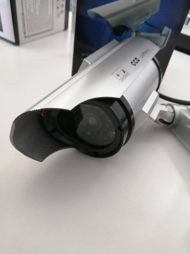 Zdjęcie oferty: Atrapa Kamery Monitoringu Solarna Dioda LED