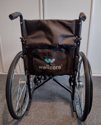 Zdjęcie oferty: Wózek inwalidzki składany Wellcore 