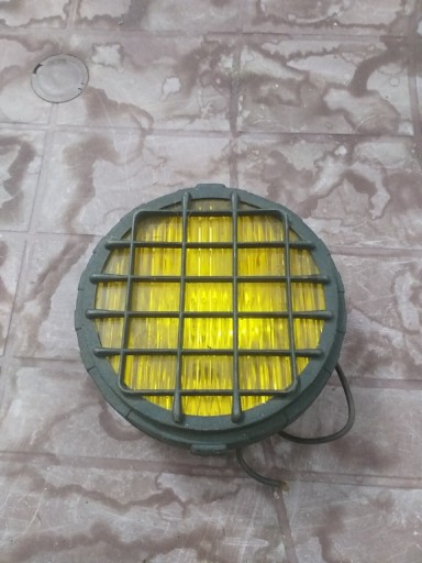 Zdjęcie oferty: Halogen Polonez Fiat 125p 