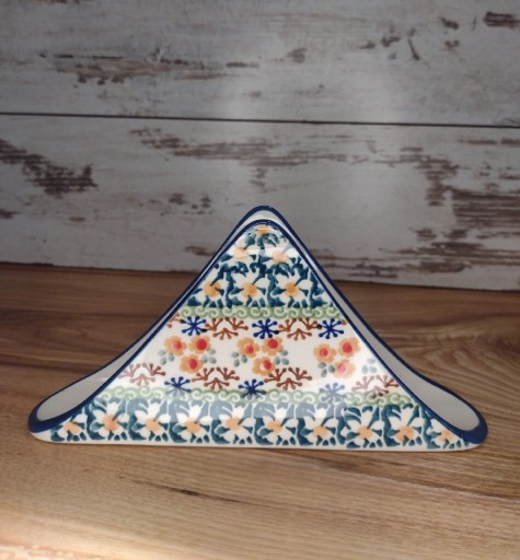 Zdjęcie oferty: Serwetnik ceramiczny stojak trójkąt ceramika Bolesławiec 