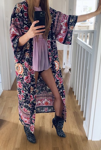 Zdjęcie oferty: Czarne kimono wiskoza narzutka Sarong szlafrok