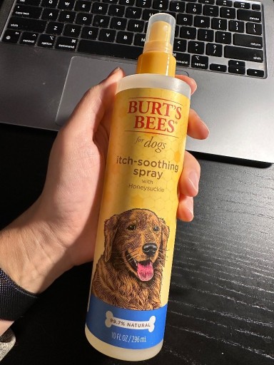 Zdjęcie oferty: Burt's Bees spray przeciw swędzeniu dla psów
