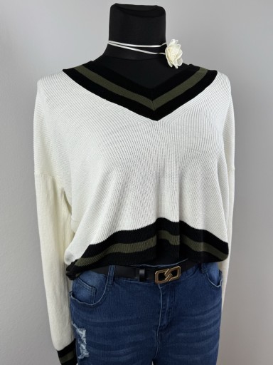 Zdjęcie oferty: Sweter w paski oversize biały dekolt V MNG Mango luźny modny Pinterest look