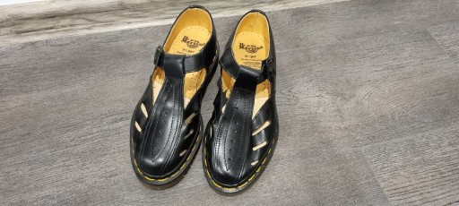 Zdjęcie oferty: Oryginalne skórzane sandały Dr.Martens 