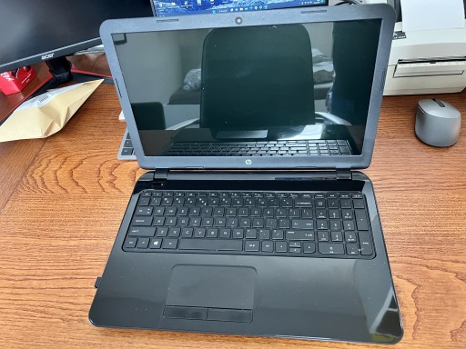 Zdjęcie oferty: Laptop HP 15-G003sw dysk ssd + mysz bezprzewodowa