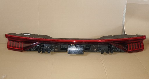 Zdjęcie oferty: AUDI Q8 4M8 TYLNA BLENDA LAMPA TYŁ 4M8945095P