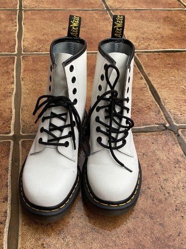 Zdjęcie oferty: Dr Martens 1460 roz.38 glany białe 