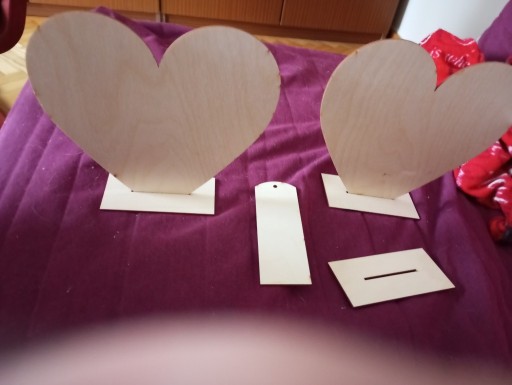 Zdjęcie oferty: Dwa serca z drewna 