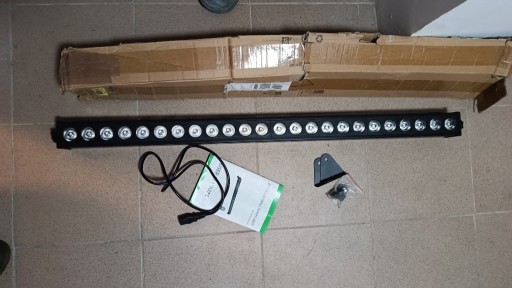 Zdjęcie oferty: na dyskotekę Oświetlenie sceniczne BELKA Led bar uking ZQ06017 24x3 RGB 