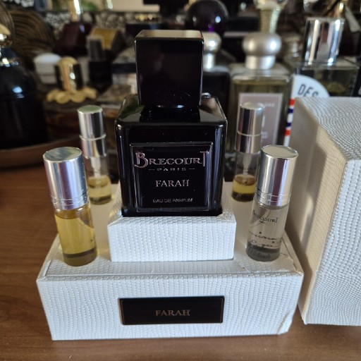 Zdjęcie oferty: Farah Brecourt mini perfumy zestaw