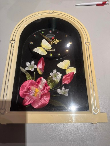 Zdjęcie oferty: Zegar kwarcowy Kingsonic motyle kwiaty | vintage 