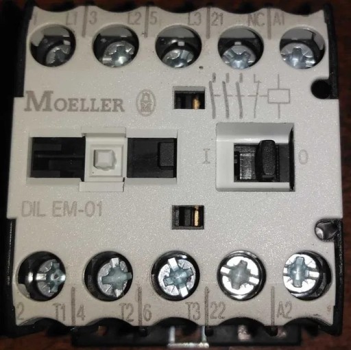 Zdjęcie oferty: Stycznik Moeller DIL EM-01