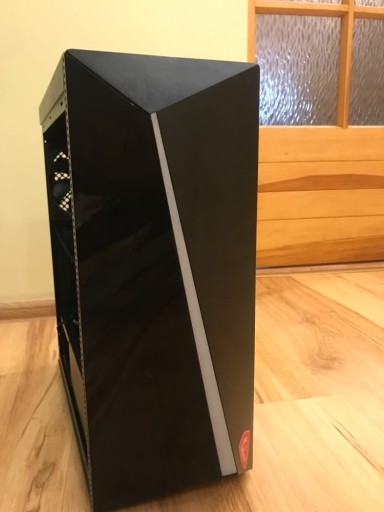 Zdjęcie oferty: Komputer Ryzen 5 1600AF, RX570 8GB, 12GB Ram, SSD.