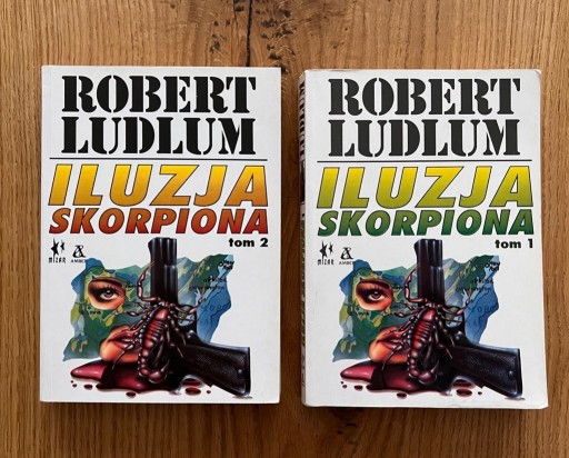 Zdjęcie oferty: Iluzja Skorpiona - Robert Ludlum - 2 tomy