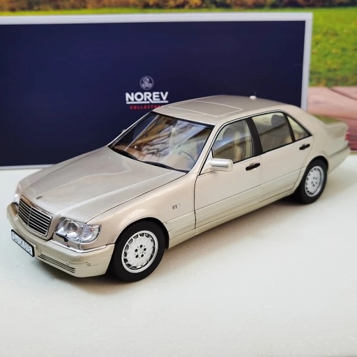 Zdjęcie oferty: MERCEDES BENZ 600 1997 r. skala 1:18!SUPERPREZENT!