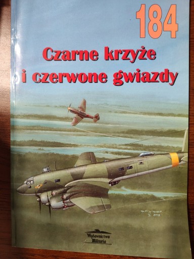 Zdjęcie oferty: CZARNE KRZYŻE I CZERWONE GWIAZDY