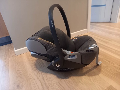 Zdjęcie oferty: Cybex Cloud Z I-Size szary bez śladów używania