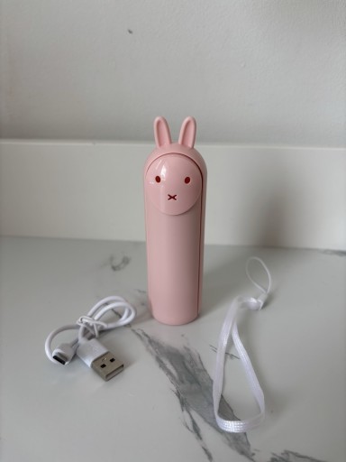 Zdjęcie oferty: Podręczny różowy wiatraczek do torebki