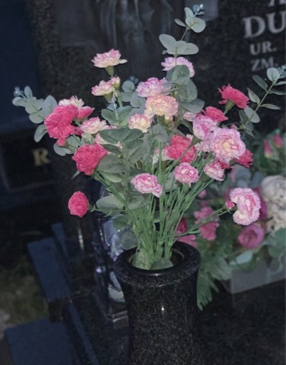 Zdjęcie oferty: Bukiet do wazonu nagrobnego