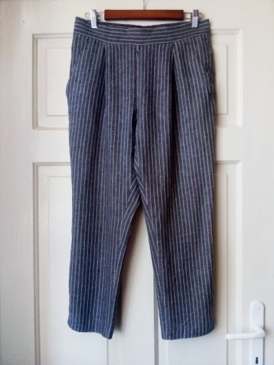 Zdjęcie oferty: szare spodnie w paski DKNY Donna Karan