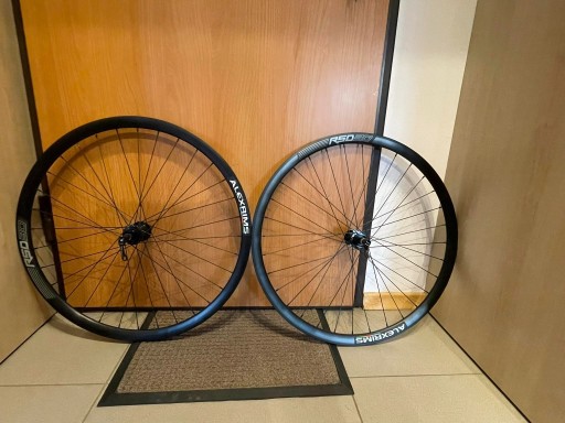 Zdjęcie oferty: Koła gravel szosa Alex Rims dt swiss