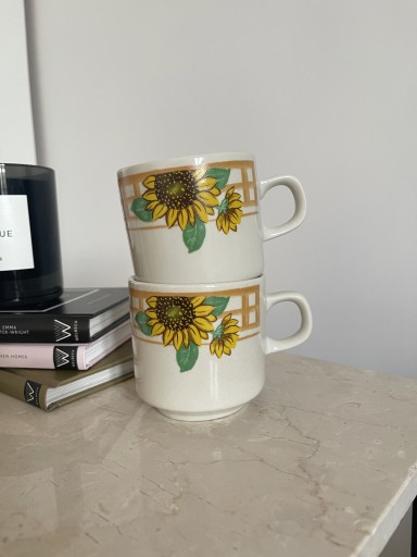 Zdjęcie oferty: Ceramiczny kubek w słoneczniki ceramika vintage 