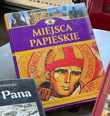 Zdjęcie oferty: Miejsca papieskie praktyczny przewodnik Jan Paweł 