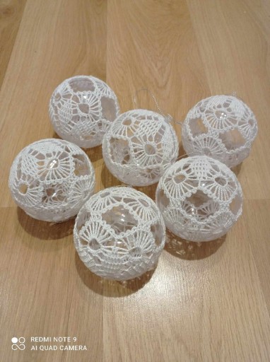 Zdjęcie oferty: Bombki szydełkowe handmade choinkowe ozdoby 10cm