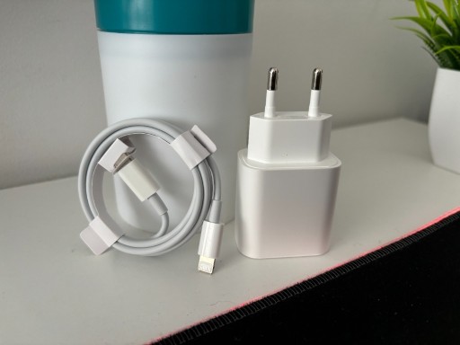 Zdjęcie oferty: Ładowarka do Apple Iphone 20W kabel Lightning 1m