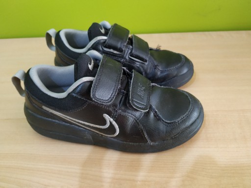 Zdjęcie oferty: czarne buty chłopięce Nike 29,5