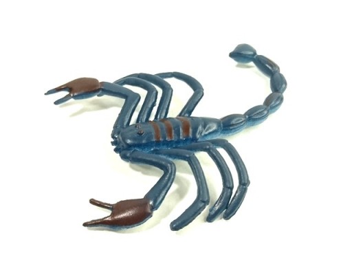 Zdjęcie oferty: figurki dla dzieci owady robaki skorpion granatowy