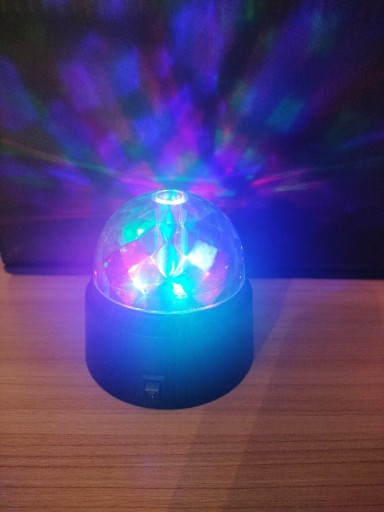 Zdjęcie oferty: Lampka Disco LED kolorowa