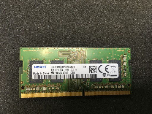 Zdjęcie oferty: Pamięć RAM DDR4 SAMSUNG 4GB 1Rx16 PC4-2666