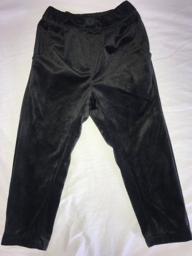 Zdjęcie oferty: Spodnie welurowe, rozmiar 98, Reserved, czarne
