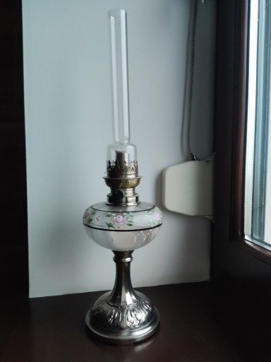 Zdjęcie oferty: Stara francuska lampa naftowa nr 72