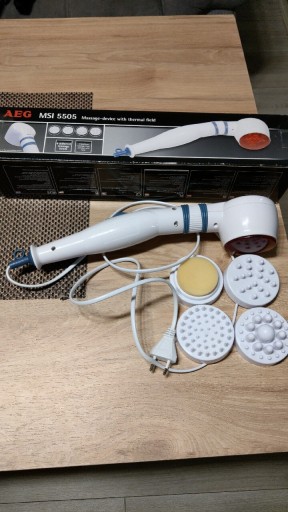 Zdjęcie oferty: Masażer AEG MSI 5505