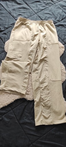 Zdjęcie oferty: Spodnie Pull&Bear XL