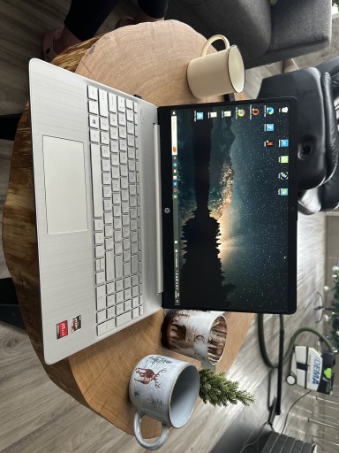 Zdjęcie oferty: Laptop 15ss-eq1xxx