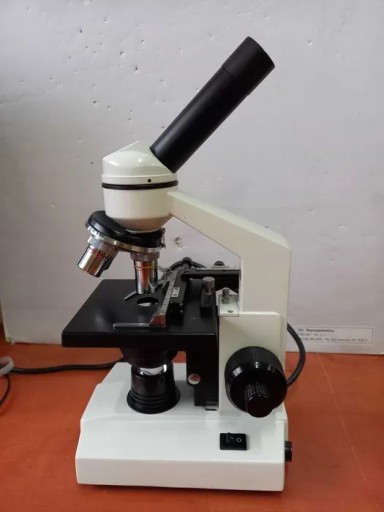 Zdjęcie oferty: Mikroskop biologiczny Biotec firmy Pierron - LED