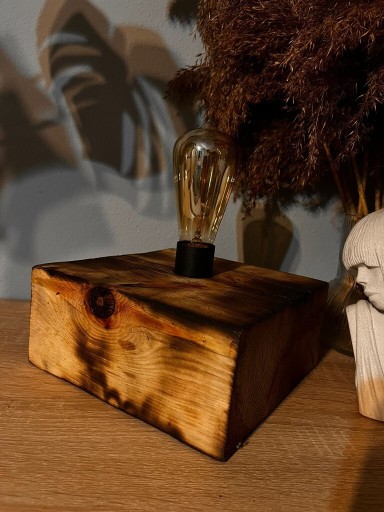 Zdjęcie oferty: Lampka vintage, rustykalna, lite drewno, retro