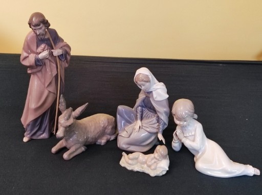 Zdjęcie oferty: Figurki Świeta rodzina NAO LLADRO do szopki